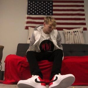 Meet your Posher, Gavin